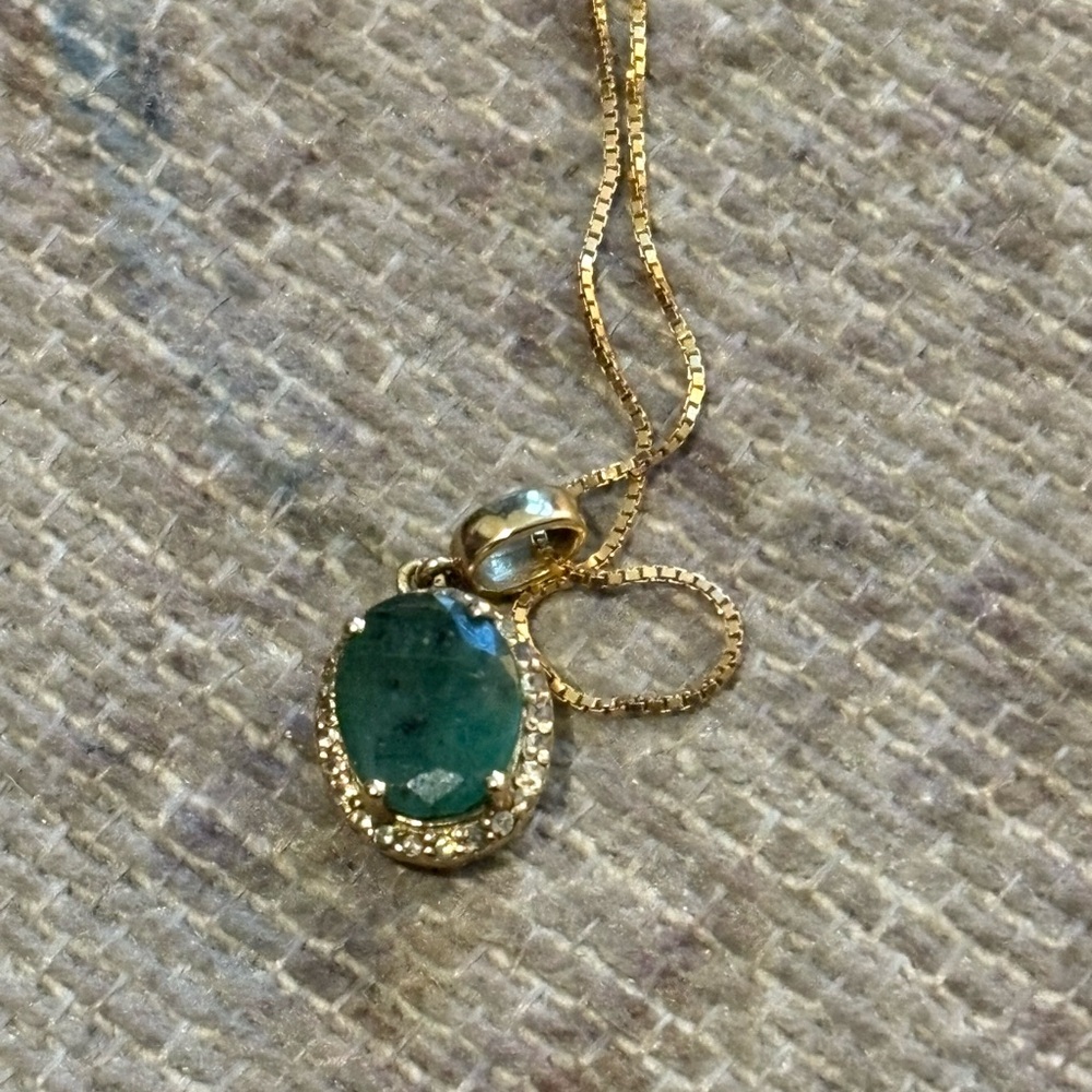 Emerald Necklace, gold chain